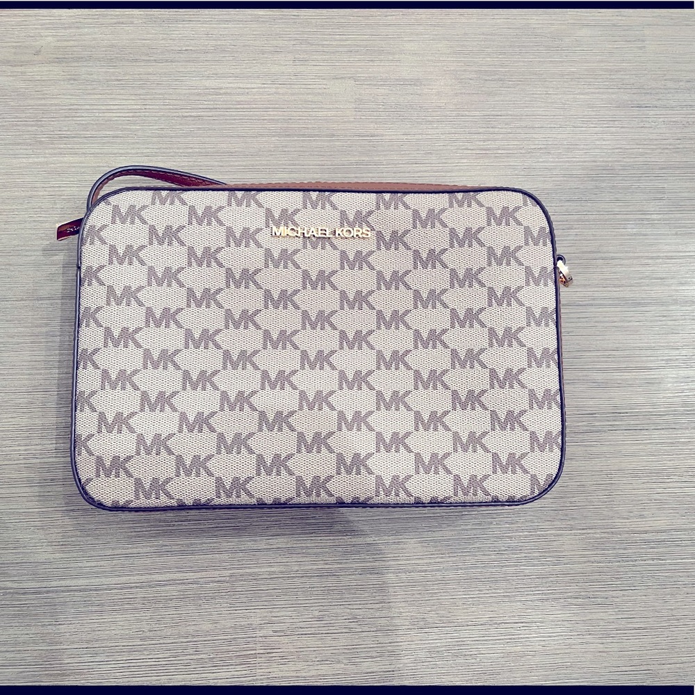 Michael Kors Crossbody